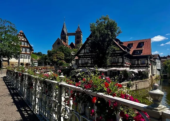 Nah Zur S-Bahn Und Altstadt